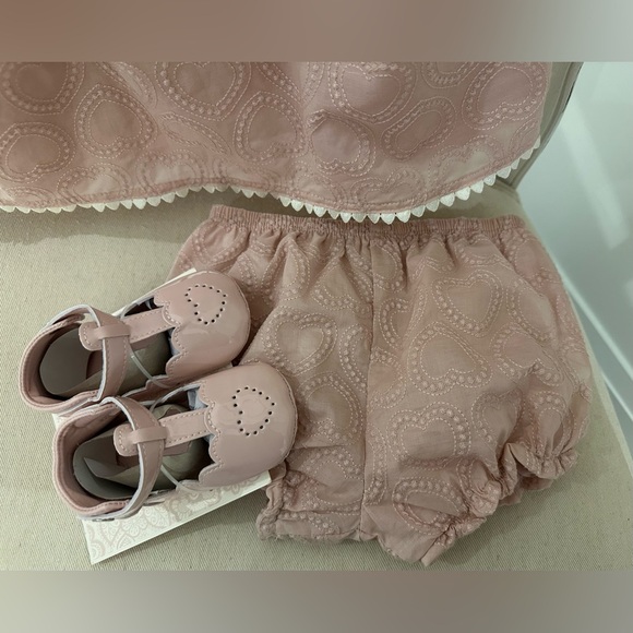 🦢 24 Mth Dusty Rose Embroidered Heart Baby Dress with White Trim 3 Piece Set NWT - Picture 10 of 13